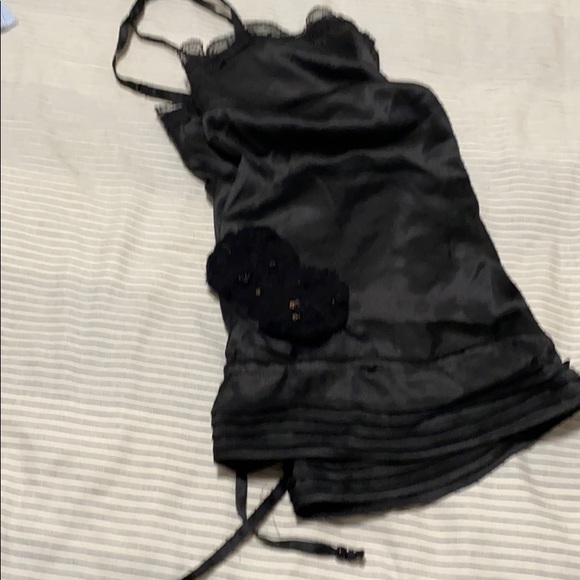 Beautiful blouse - Picture 2 of 9